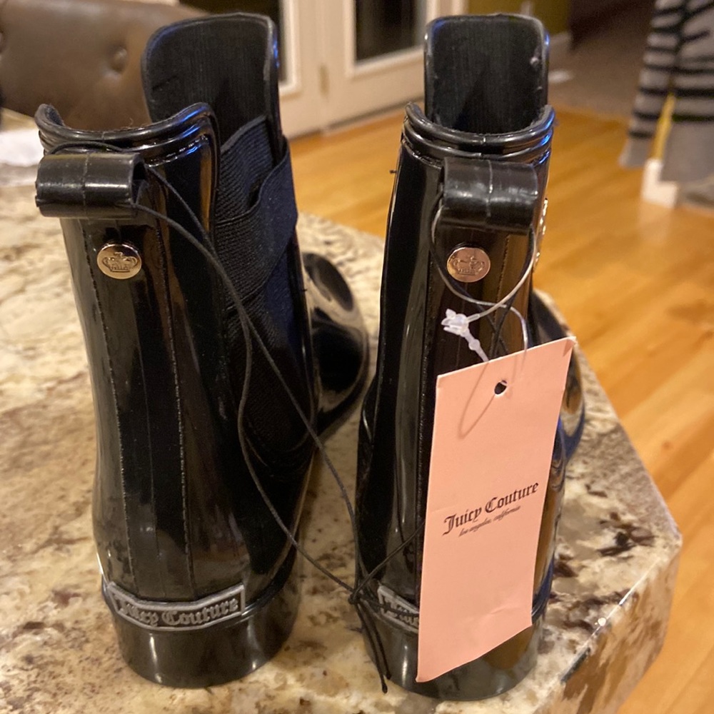 NWT JUICY COUTURE woman’s bootie